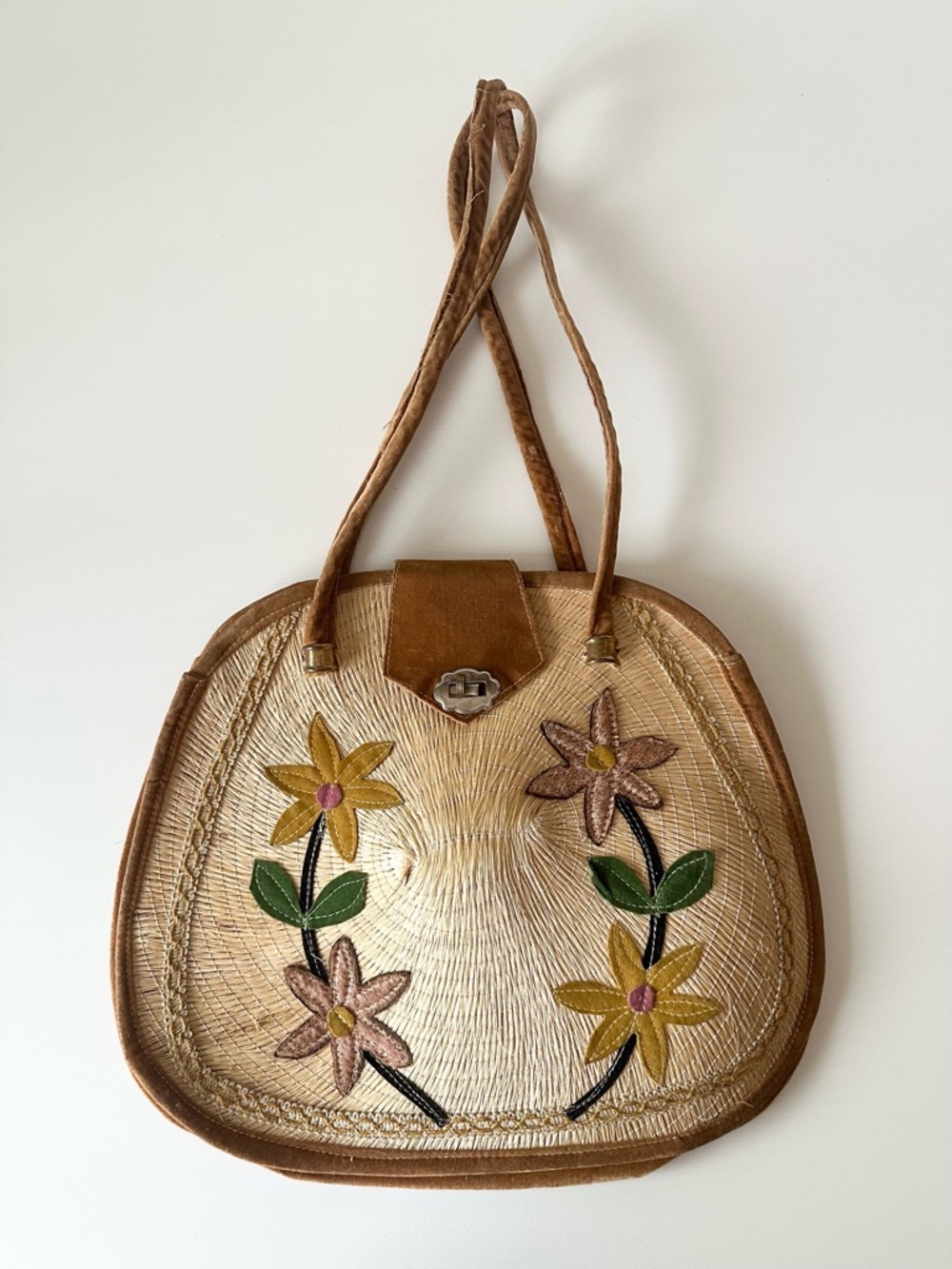 VTG 60s MCM Straw Handbag Felt Floral Applique Velvet Trim Turn-Lock